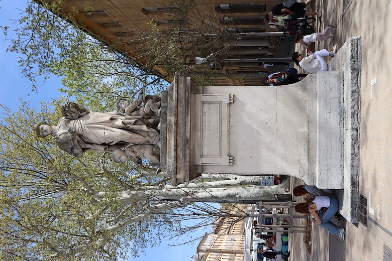 Autre statue à l'entrée ouest du Cours Mirabeau