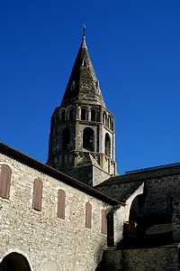 Zoom sur le clocher de l'église