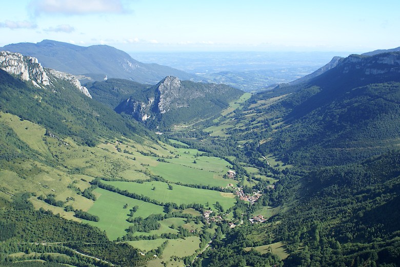 Col de la Bataille (Drôme) - Vue aérienne en direction de Saint-Jean-en-Royans