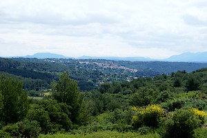 En approche de la descente au sud-ouest de la chaîne d’Eguilles