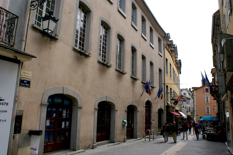 Rue Colonel Roux