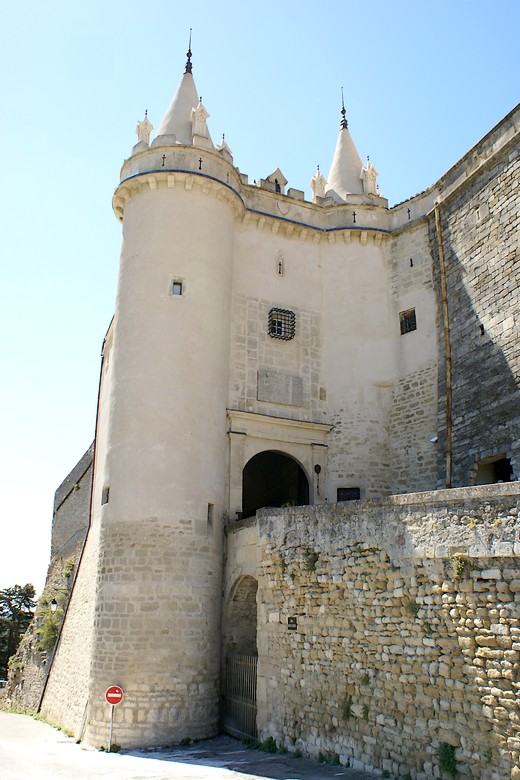 Grignan (Drôme) - Porte du château