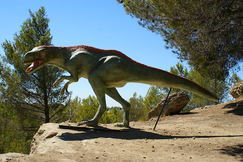 Un des dinosaures sur l'Oppidum du Castellan