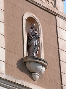Zoom sur le clocher de l'église