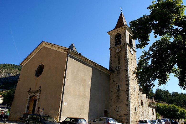 Orpierre (Hautes-Alpes) - L'église