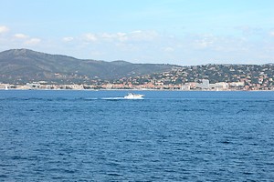 Golfe de Saint-Tropez et Sainte-Maxime à l’horizon