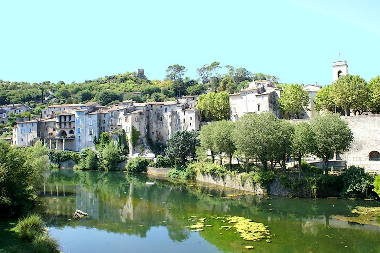 Sauve (Gard) - Le village au bord de la Vidourle