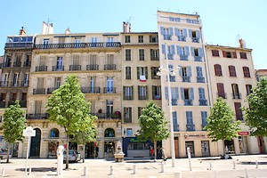 Place Louis-Blanc