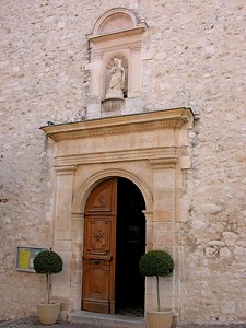 Entrée de l'église