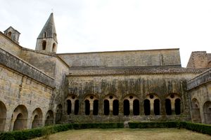 Intérieur du cloître