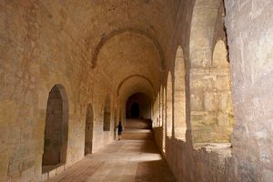 Une galerie du cloître