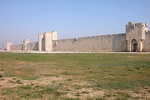 Remparts face à l’Etang