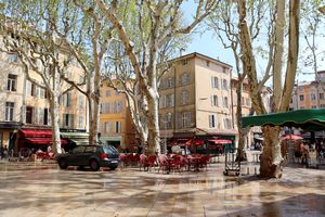 Place Richelme (partie plus étendue)