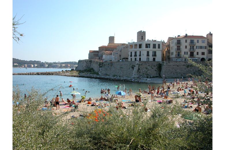 Antibes - Vue sur la Vieille Ville (Alpes-Maritimes)