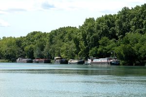 Péniches à l'horizon