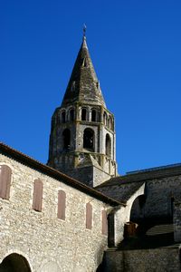 Zoom sur le clocher de l'église Saint Andéol