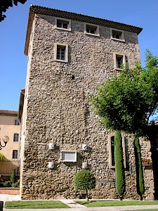Une tour au coeur de Carpentras