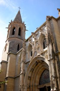 Vue sur le clocher de la cathédrale