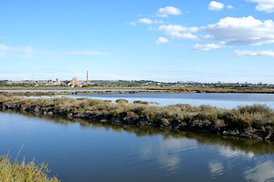 Vue étentue sur les Salins de Fos