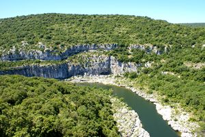 Belvédère à l’entrée des gorges