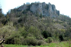 Rocher surplombant la Nesque