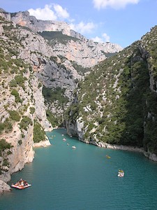 Vers la sortie des gorges