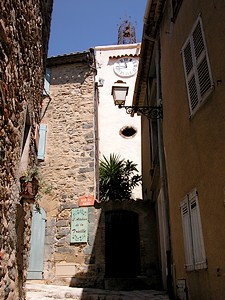 Au pied du campanile