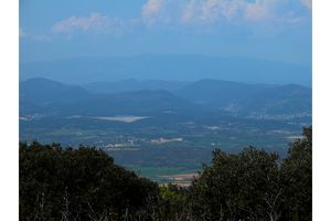 Léger aperçu des Cévennes à l’horizon (dir. ouest-nord-ouest)