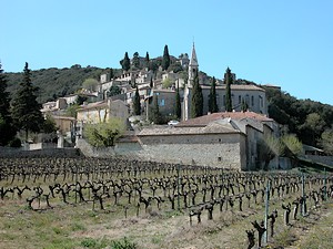 Retour au pied du village