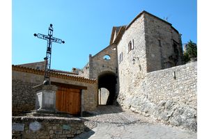 Porte et maisons anciennes