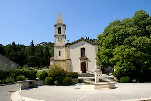 Fontaine De L'église Lamanon