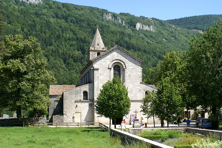 Léoncel (Drôme) - Zoom sur l'église abbatiale