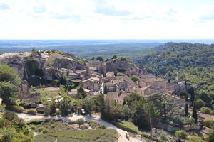 Le village au pied de la citadelle