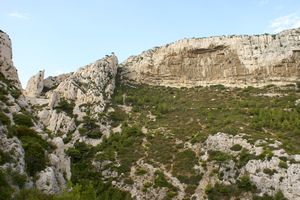 Intérieur de la calanque de Sugiton