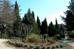 Rond point ornant l'entrée du château