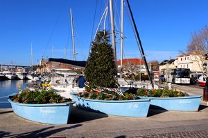 Bateaux décorant le quai des Girondins