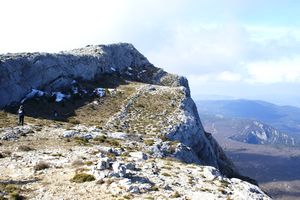 Poursuite du relief abrupt