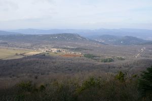Vue de l'Hôtellerie et sur la forêt domaniale