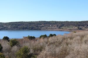 Vue sur le nord-ouest de l'étang de Berre