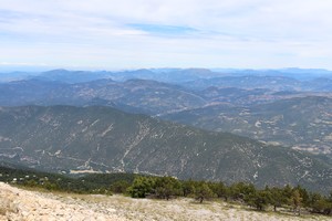 Vue plus étendue sur les montagnes de la Drôme