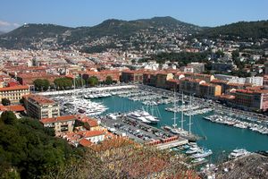 Vue sur le port de Nice