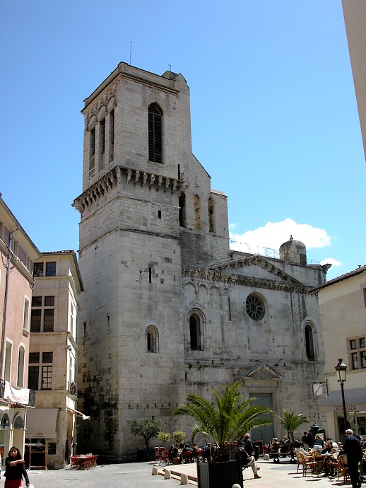 Nîmes (Gard) - Cathédrale Notre-Dame-et-Saint-Castor