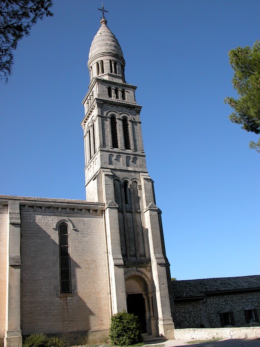 Orgon (Bouches-du-Rhône) - Clocher de la chapelle Notre-Dame-de-Beauregard