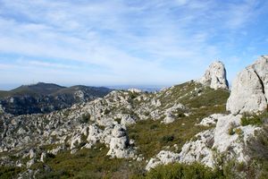 La Grande Etoile et le rocher à l'horizon