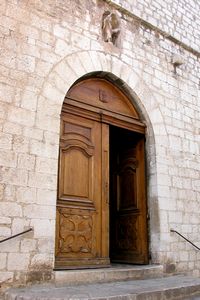 Entrée de l'église