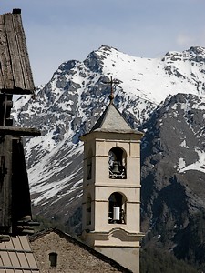Clocher de l'église Saint-Véran