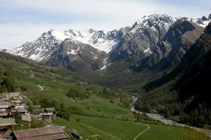 Un Massif Alpin à l'horizon