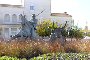 Statuie taur si toreador