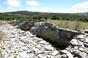 Derrière les Arcades