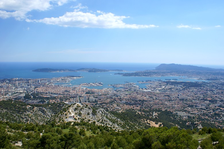Toulon (Var) - Vue étendue sur la rade de Toulon
